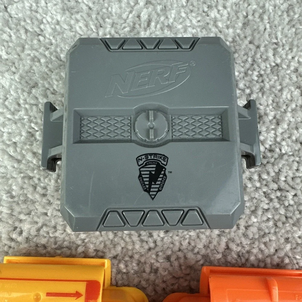 Genuine NERF N-Strike Flip Clip & 2‎ Magazines